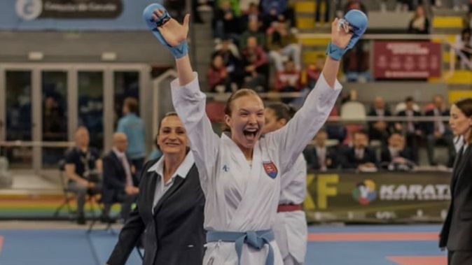 Karate: Alexandra Zeumerová so zlatom, Lukáš Bohunický si odnáša striebro zo Svetového pohára