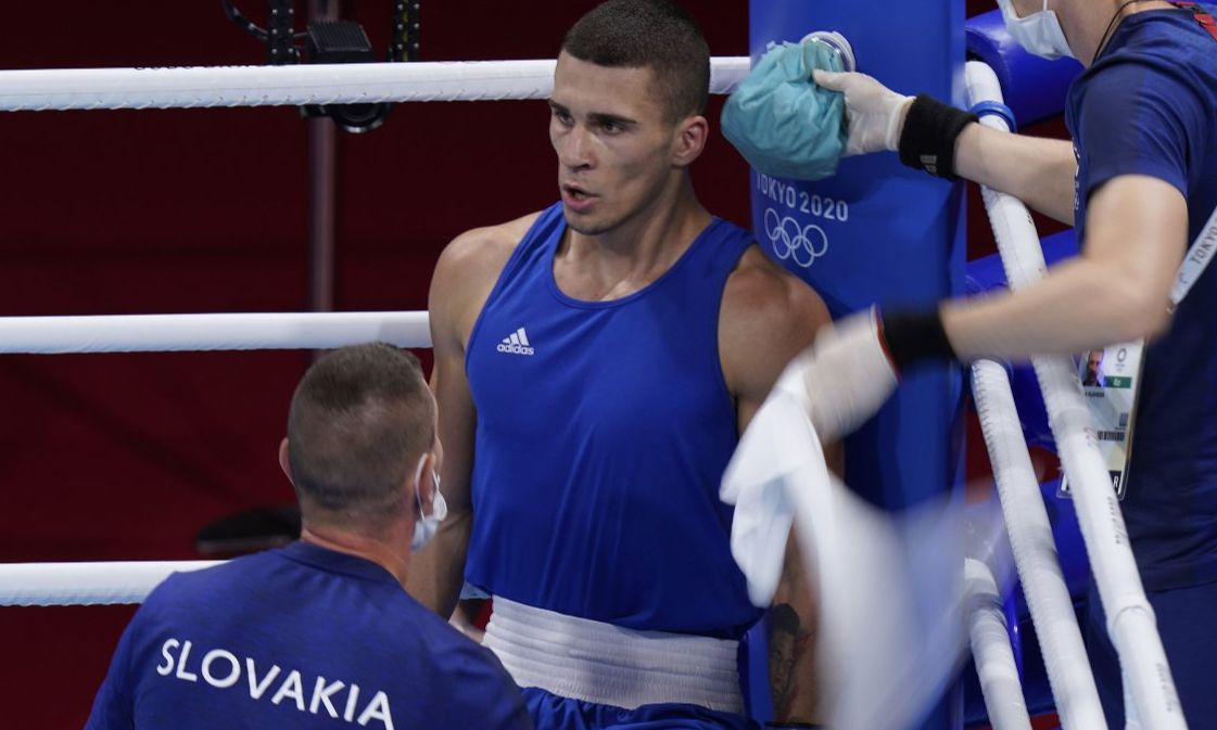 Slovenský boxer Andrej Csemez postúpil do ďalšej fázy svetovej olympijskej kvalifikácie